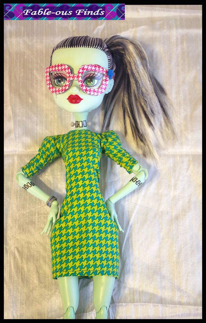 Clown Chic Sheath Dress and Glasses Pattern for 17 inch Monster High Dolls