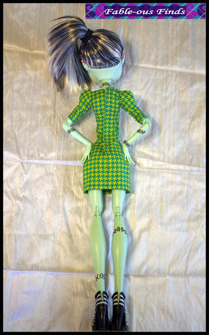 Clown Chic Sheath Dress and Glasses Pattern for 17 inch Monster High Dolls