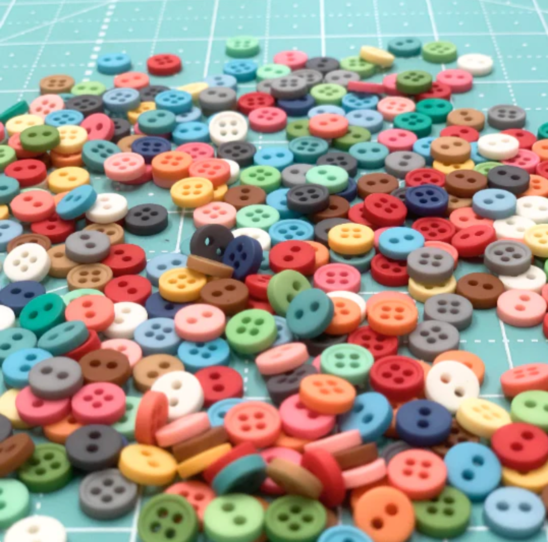 Lori Holt Cute Little Buttons 1/4" Bulk Package 300 Count