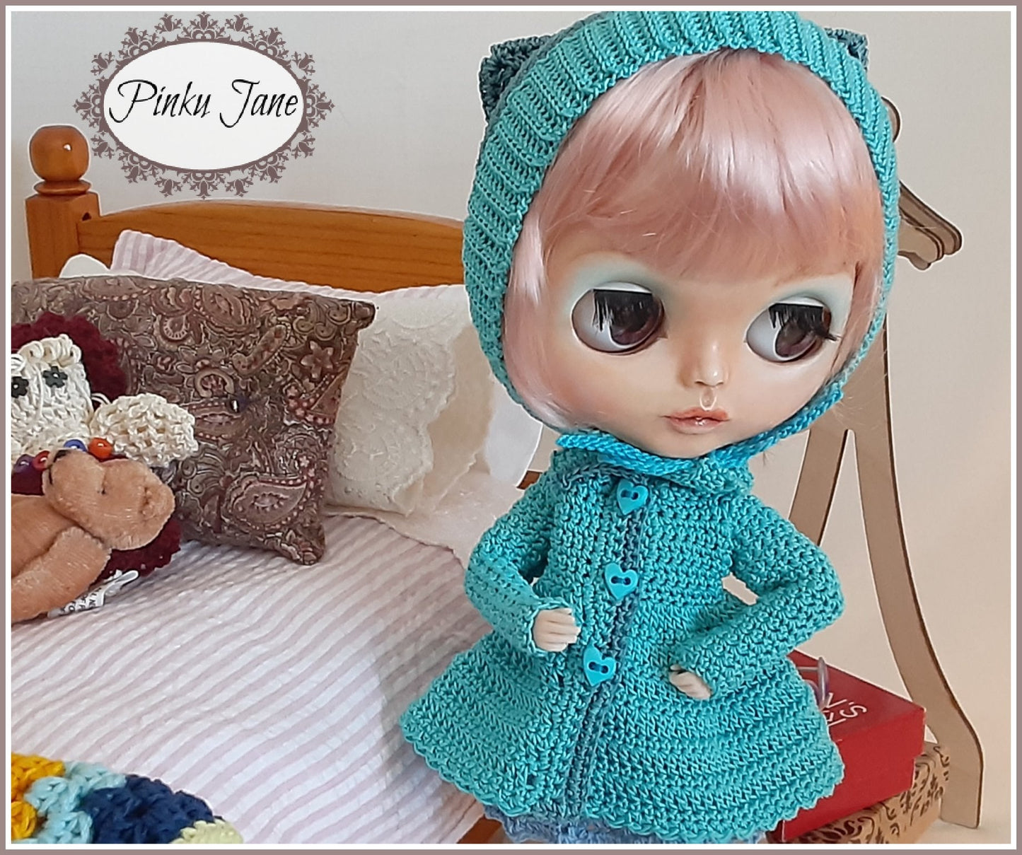 Swing Coat & Winter Helmet Crochet Pattern For 12" Blythe Dolls