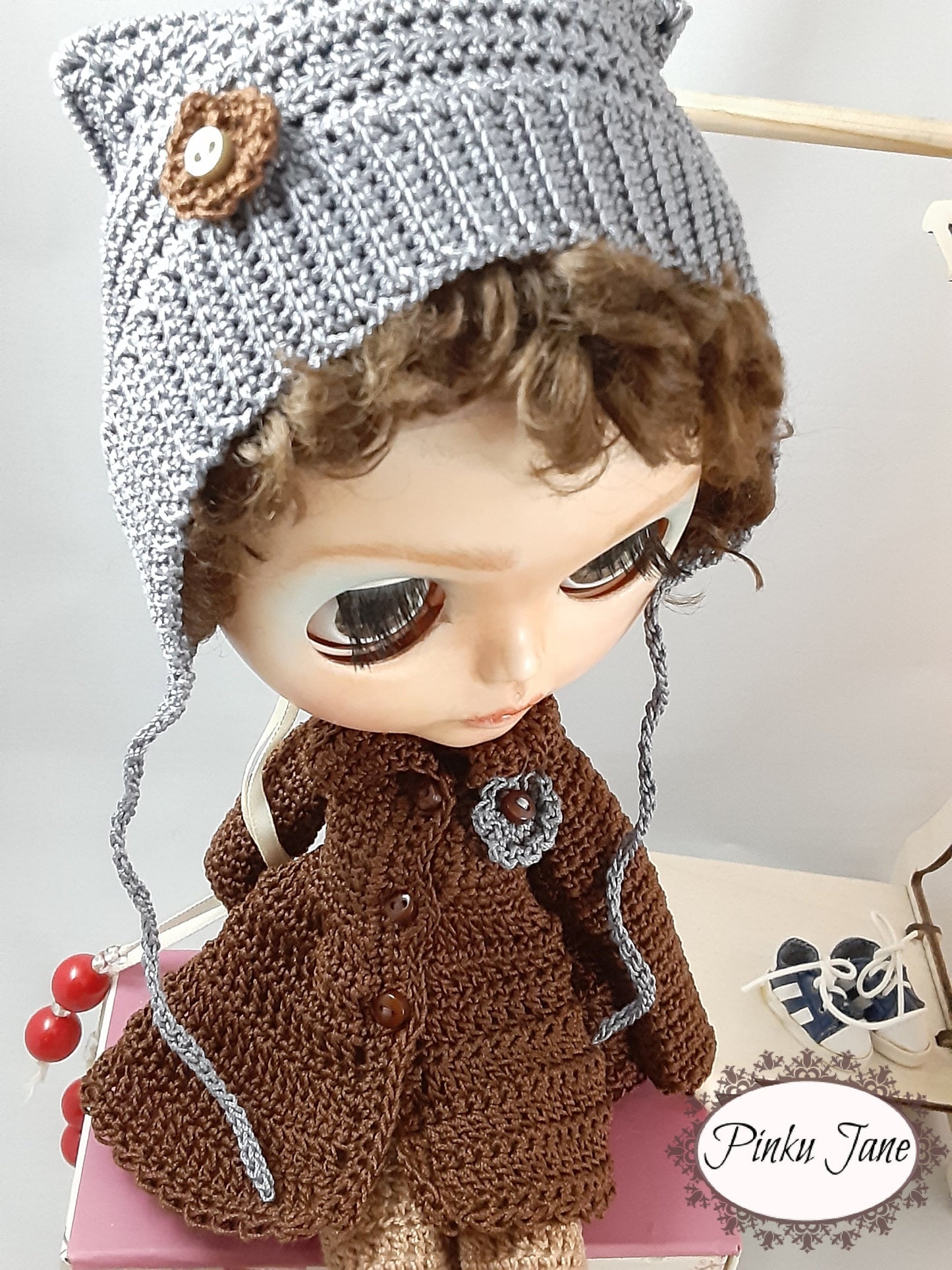 Swing Coat & Winter Helmet Crochet Pattern For 12" Blythe Dolls
