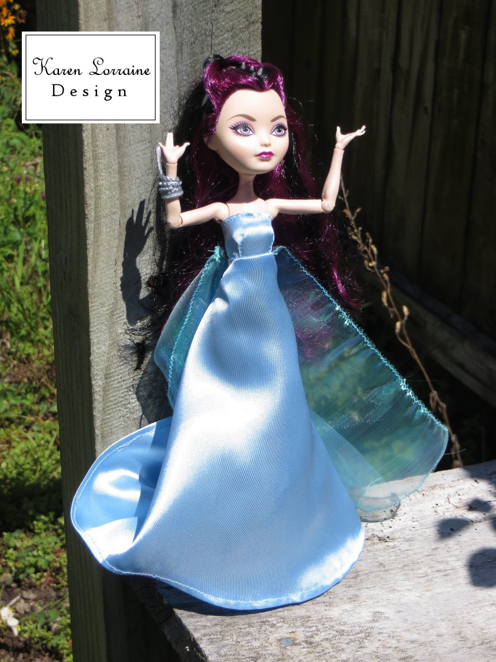 Elegant Pattern for Monster High Dolls