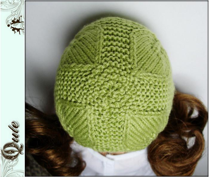 Goldie Hat Knitting Pattern