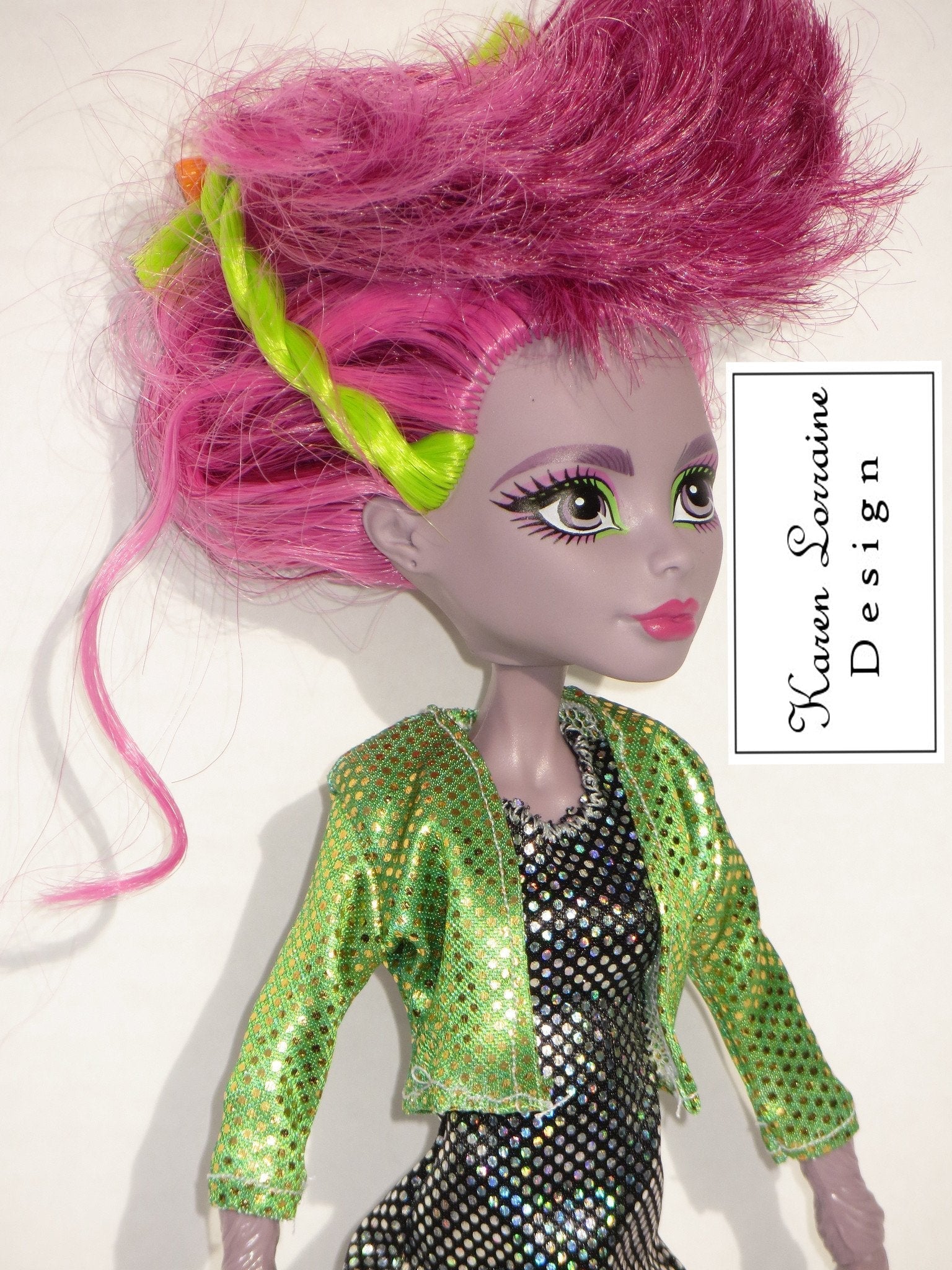 The Versatility Package Pattern for Monster High Dolls